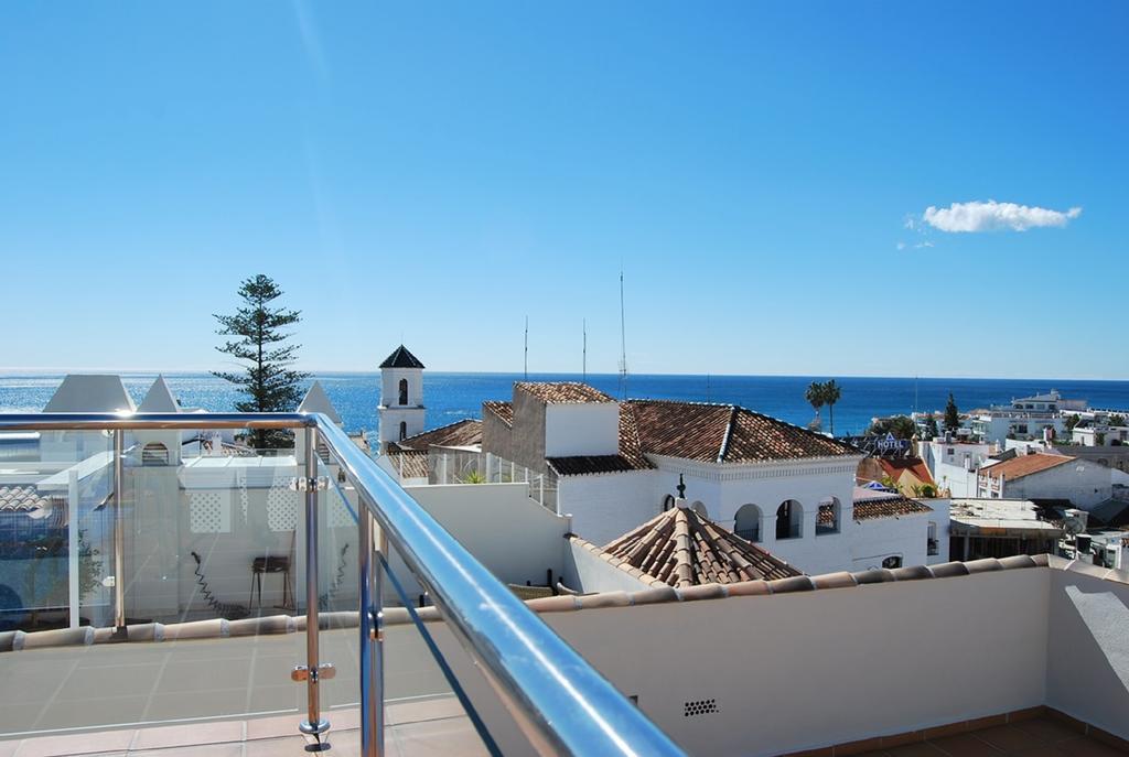 Plaza Apartment *